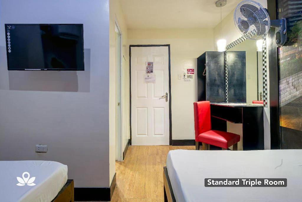 לאואג Sabel Travelers Inn מראה חיצוני תמונה